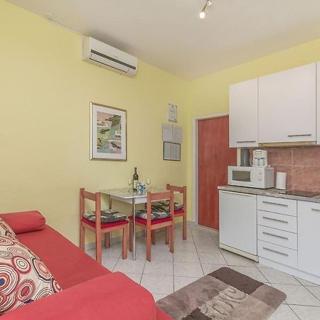 Apartments Zdenka Omiš Eksteriør bilde